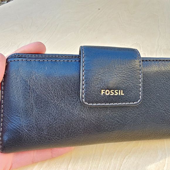 Fossil Madison Slim Clutch Wallet, Pre-owned - Picture 2 of 8